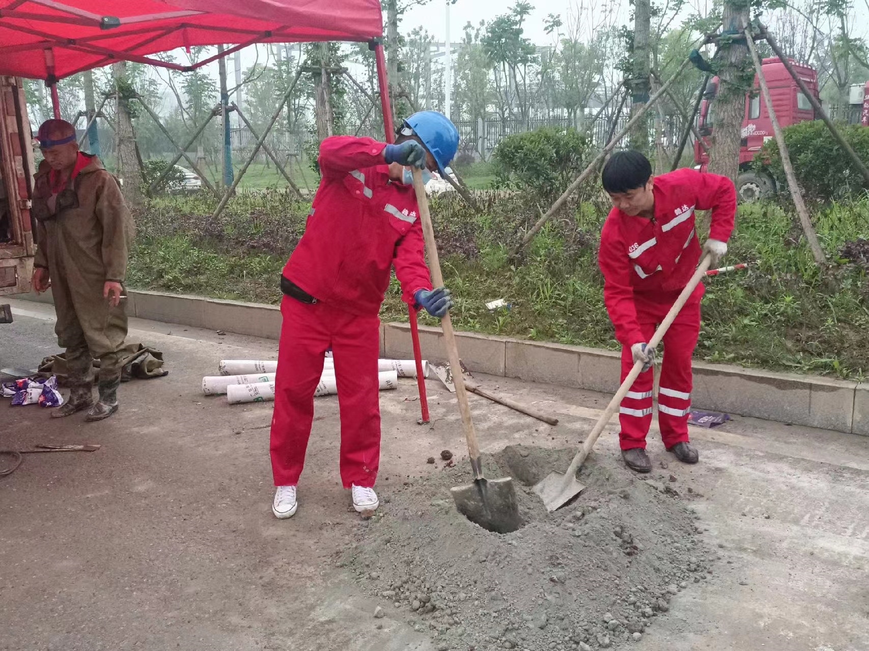 汉源管道疏通哪家好】及时进行市政管道清淤